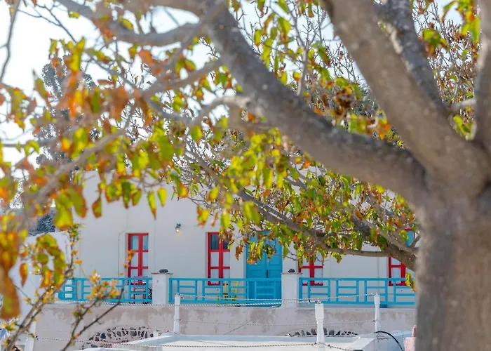 Caveland Hostel Καρτεράδος