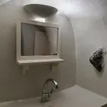 Caveland Хостел *