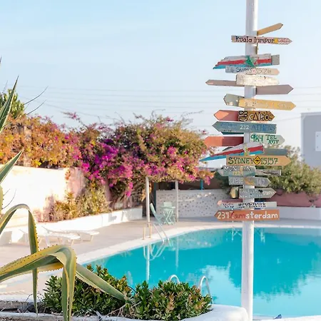 Caveland Vandrarhem Karterados (Santorini)