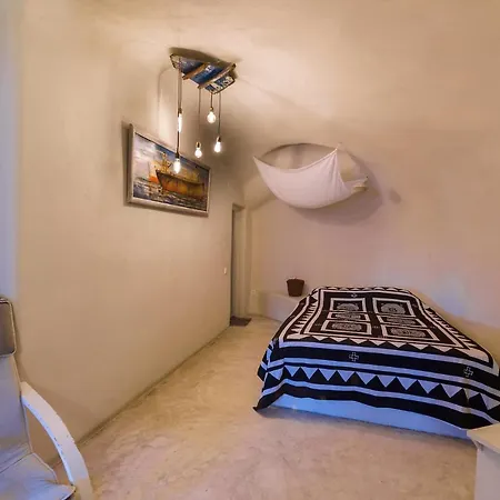 Caveland Auberge de jeunesse Karterados (Santorini)