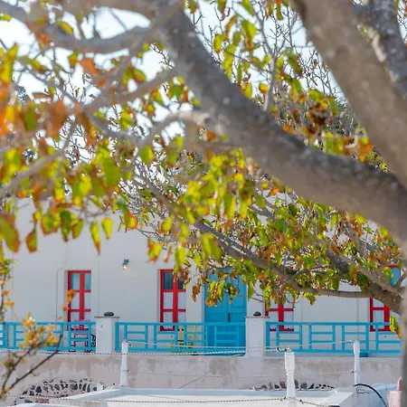 Caveland Hostel Karterados (Santorini)
