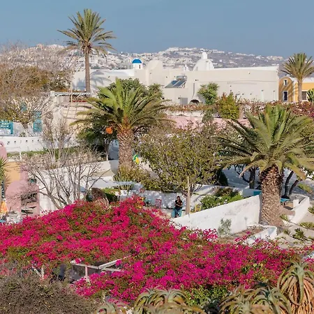 Hostel Caveland Karterados (Santorini)