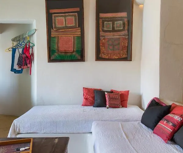 Albergue Caveland Karterádos